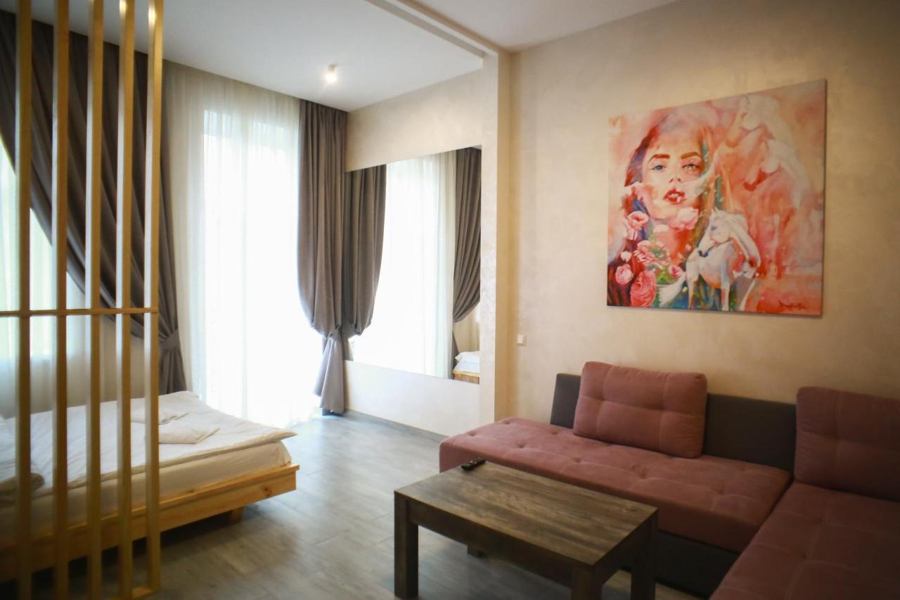 Leogrand Apartment On Drohobycha 4 Lviv Kültér fotó